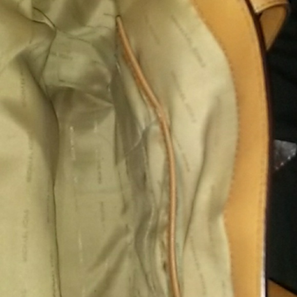 Micheal Kors Purse and wallet - Picture 3 of 6